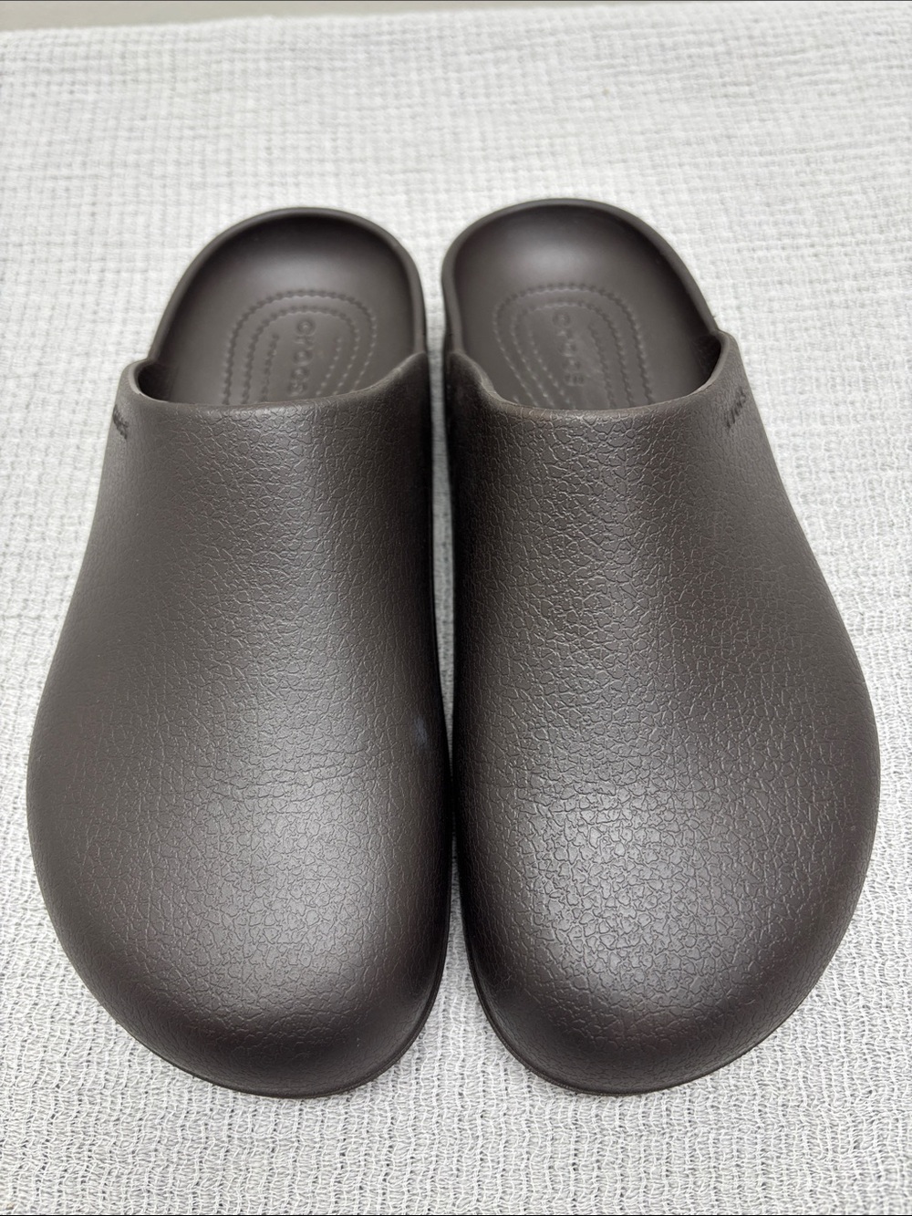 Crocs Dylan Unisex Clogs Slip On Mules Comfort Men’s 8 Women’s 10 Charcoal